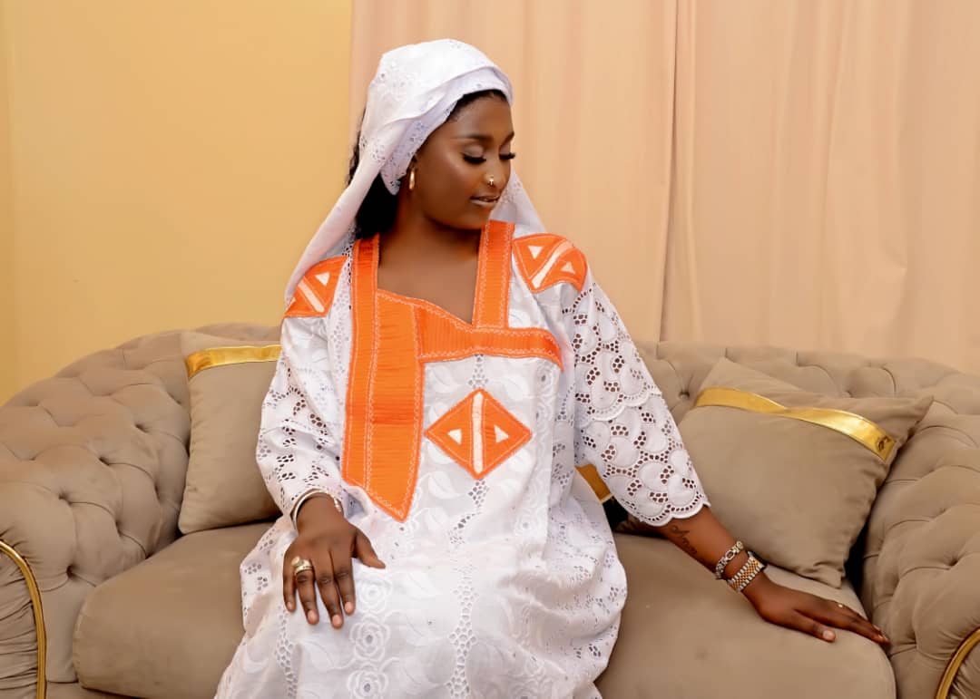 Zahra Bubu (White)
